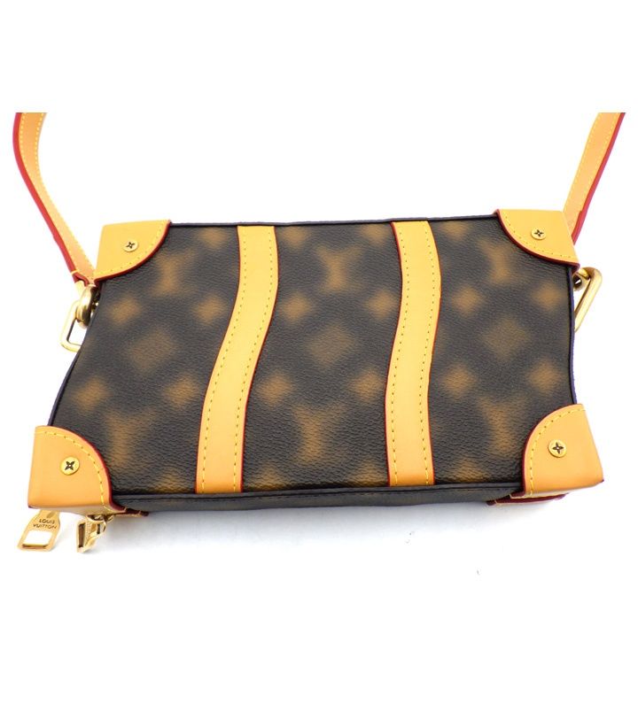 ルイヴィトン LOUIS VUITTON 22AW M81580 フォーカス モノグラム ウェーブ デザイン ソフト トランク ショルダー バッグ 43811