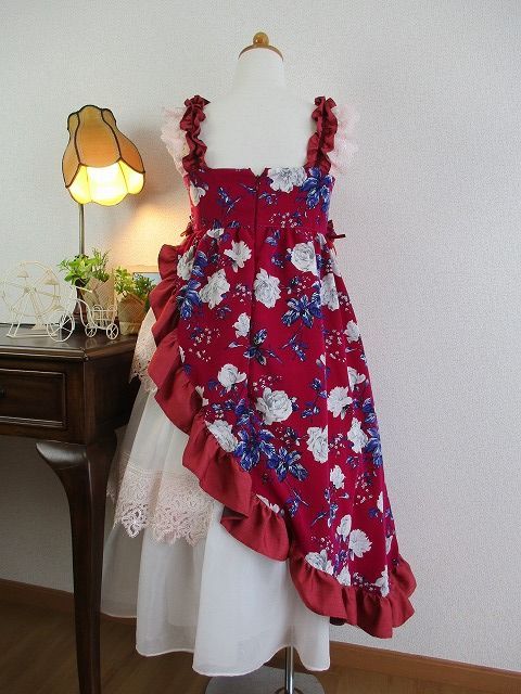 クリスマスプレゼントに！フリル付き花柄アシンメトリーのお姫様ドレス 赤色 130サイズ 子供ドレス 写真撮影 1/2成人式 結婚式 ピアノ発表会 音楽発表会 コンクール ロングドレス 誕生日 クリスマス プレゼント