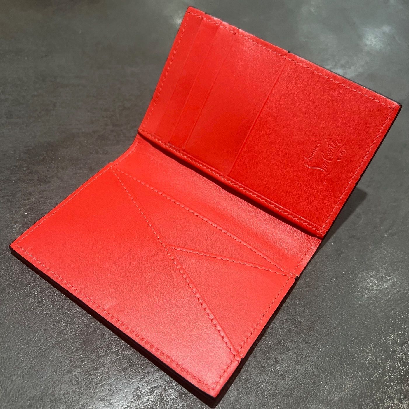 未使用品 CHRISTIAN LOUBOUTIN クロコ型押し レザー カードケース 