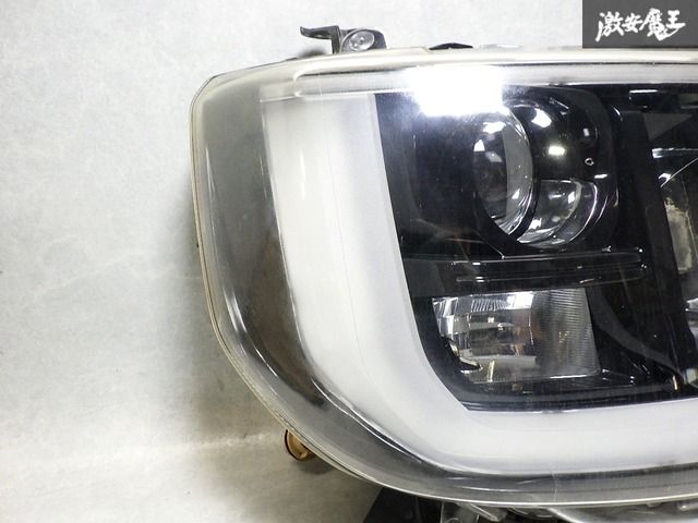 即発送】ダイハツ 純正 LA700S LA710S ウェイク LED ヘッド