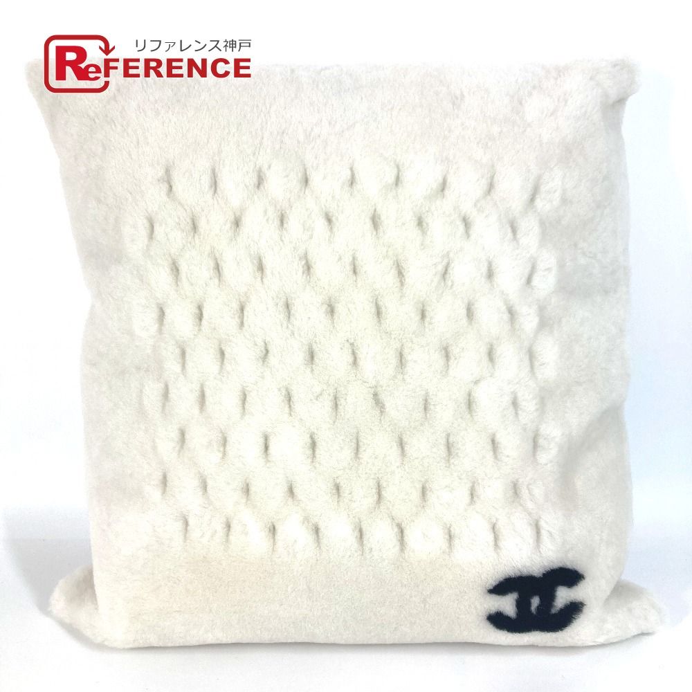 CHANEL シャネル クッション CC ココマーク ロゴ ファー シアリング