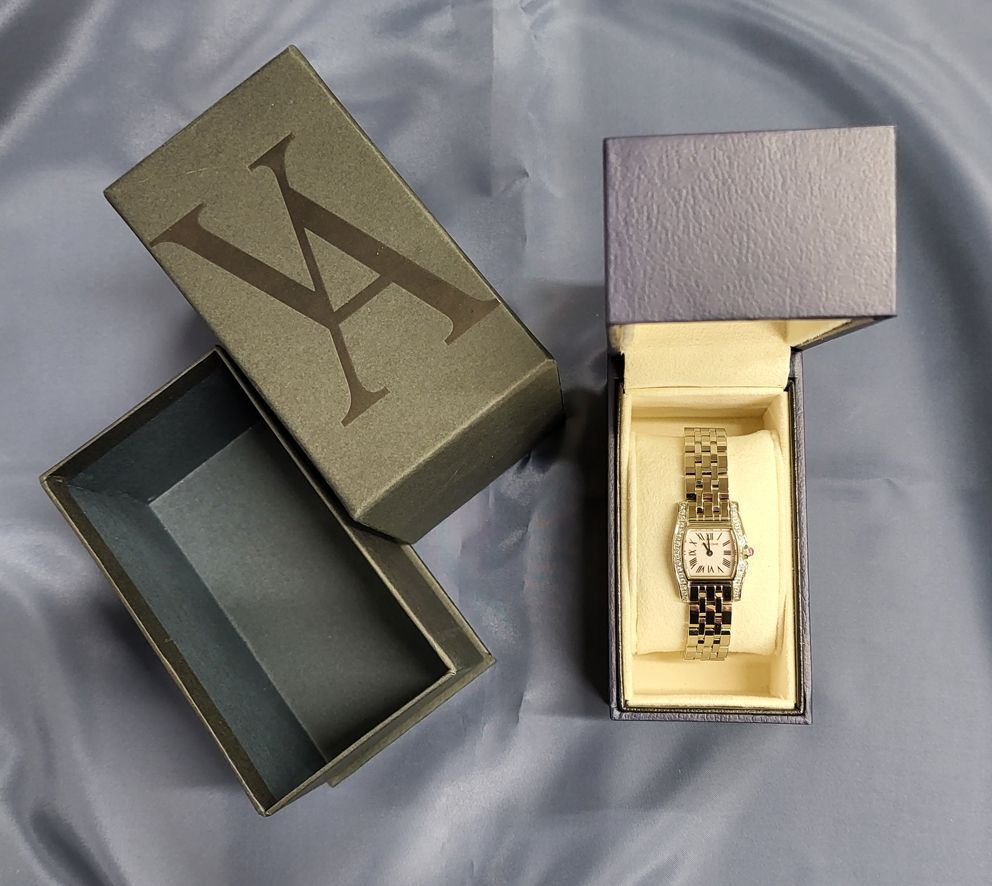 VENDOME AOYAMA スクエアフェイスウォッチダイヤ0.28ct未使用品