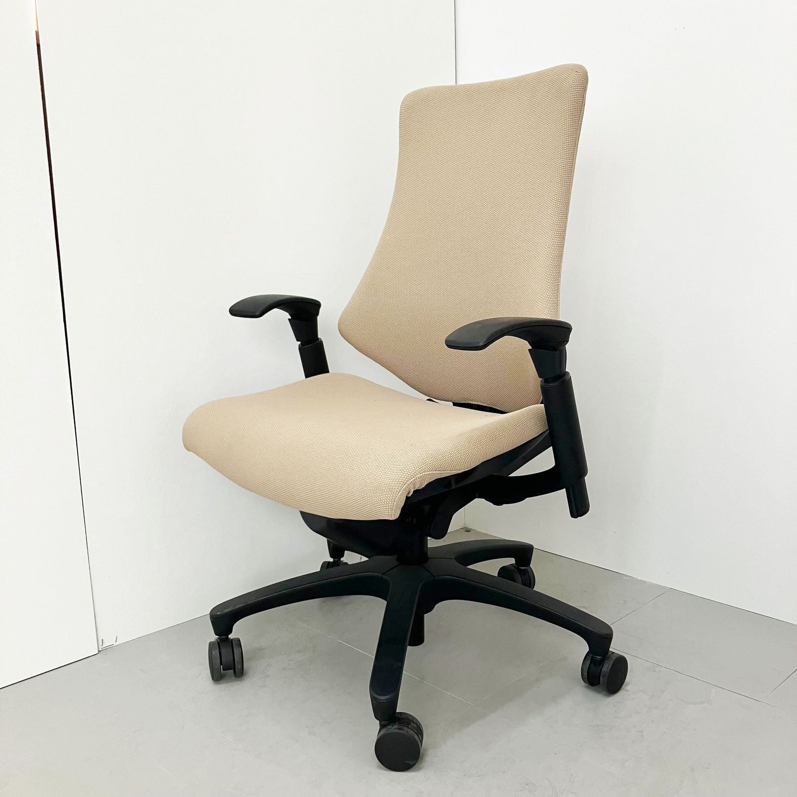 【中古 A（中古品）】f(エフチェア) KF330gs-t1y3