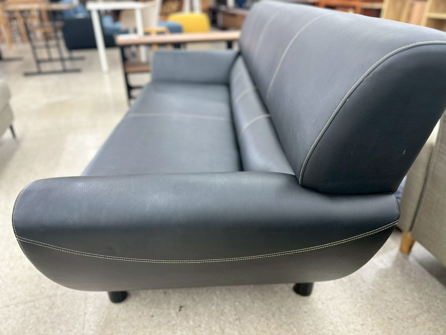 ソファー3人掛け 宮田産業株式会社