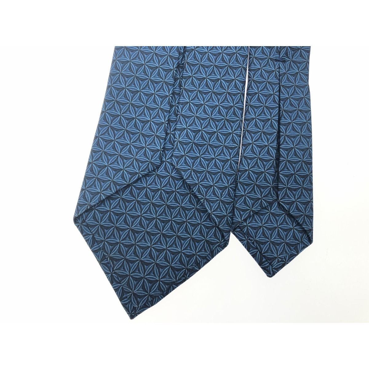 【新品未使用】BVLGARI ブルガリ ネクタイ ブルー シルク 幾何学模様 ▽▽BVLGARI ブルガリ メンズ ネクタイ シルク100％ 幾何学模様