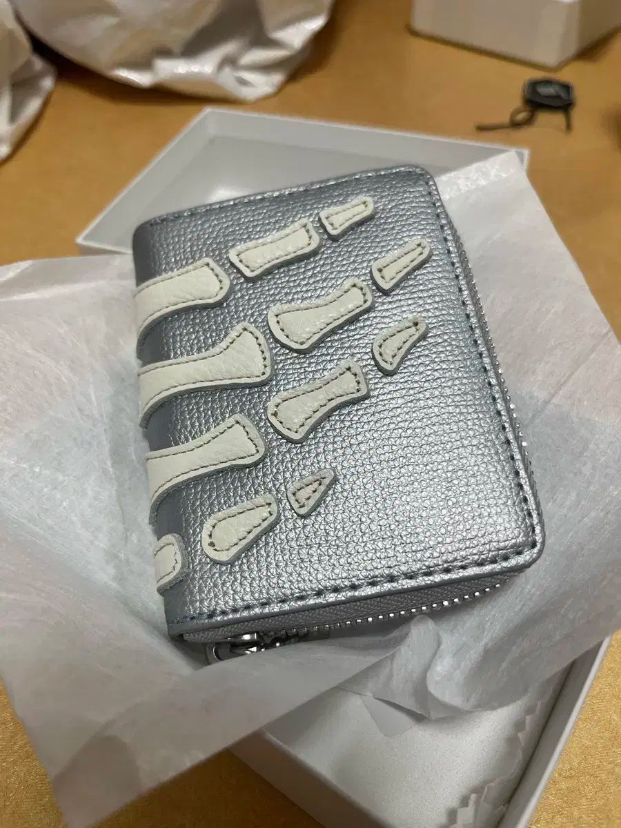 KAPITAL キャピタル 見た ミニ財布 シルバー