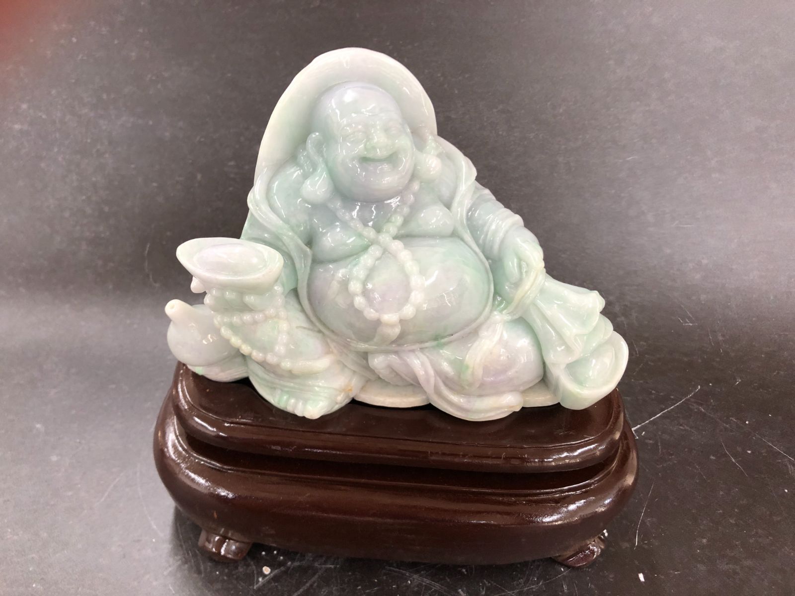 開運アイテム・布袋様/本翡翠台座付き - メルカリ