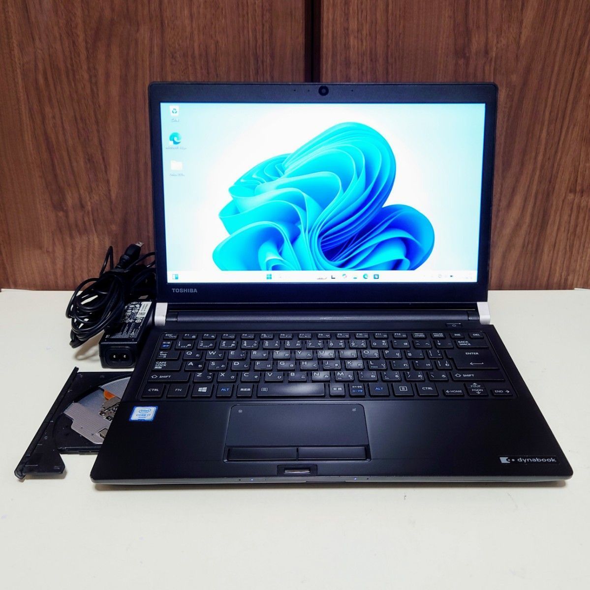 TOSHIBA dynabook Corei7 メモリ16GB SSD512GB Office2024
