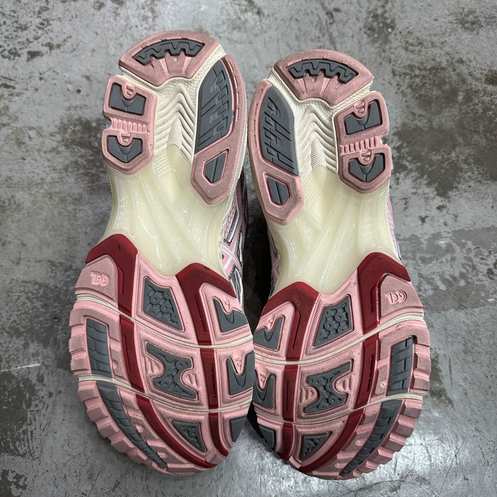 VANDY THE PINK × atmos × Asics Gel-Nimbus 10.1 