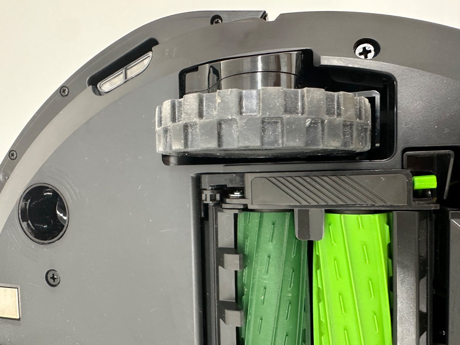 iRobot Roomba ルンバ i5+ RVD-Y1 ロボット掃除機 アイロボット、部屋