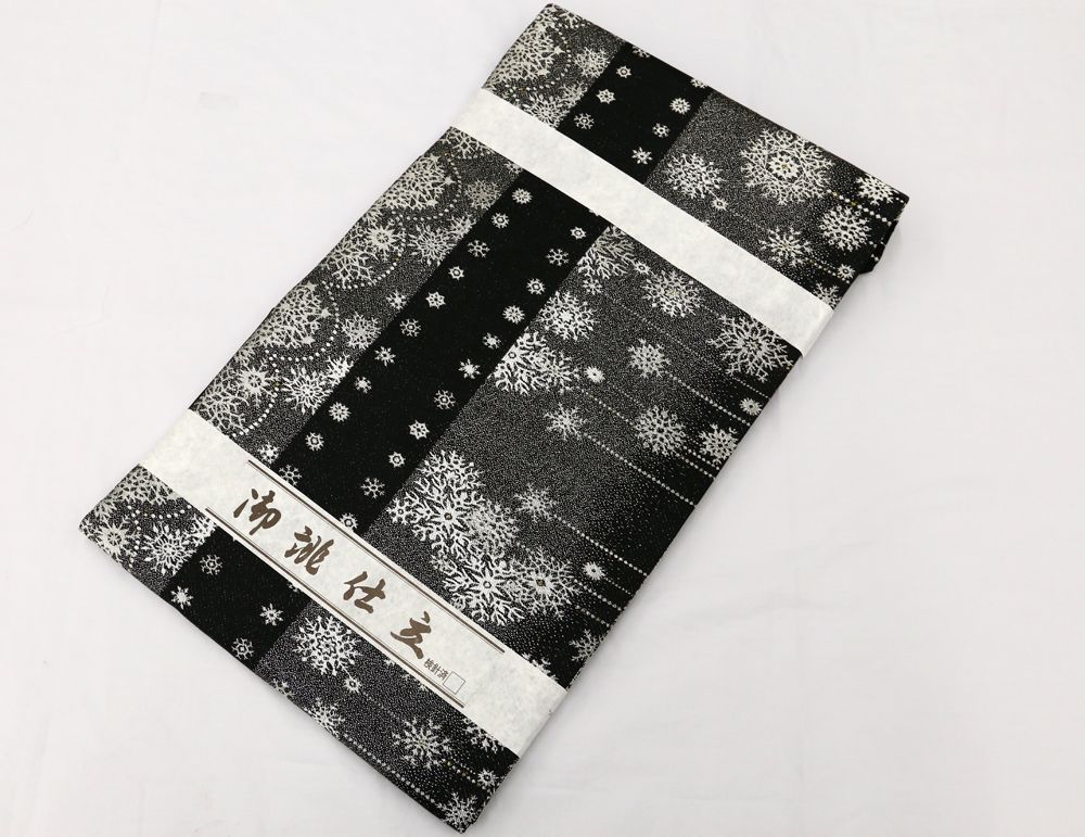 新品未仕立 西陣織 九寸名古屋帯 雪の結晶柄 黒地×シルバー 仕立