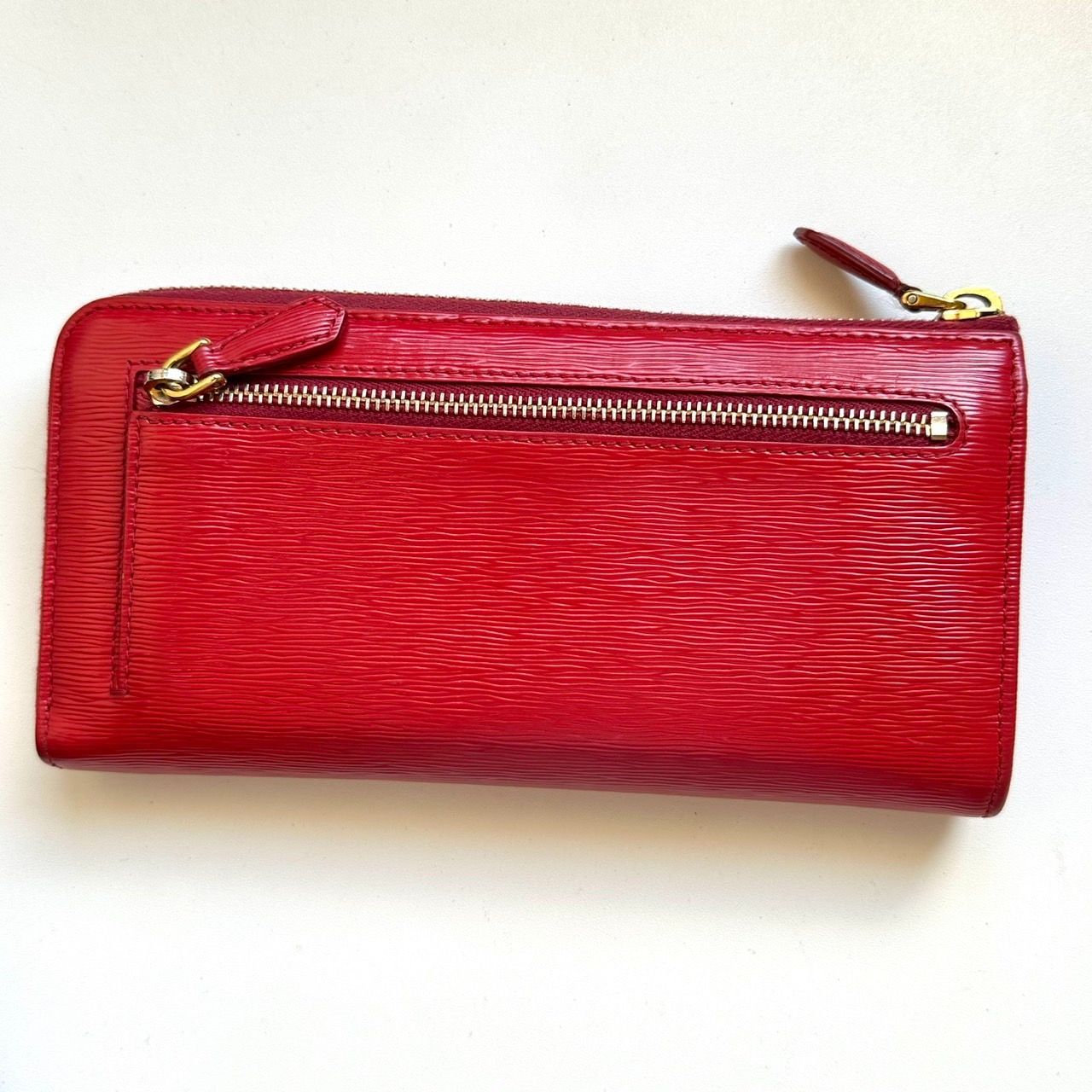 プラダ PRADA 長財布 レッド - メルカリ