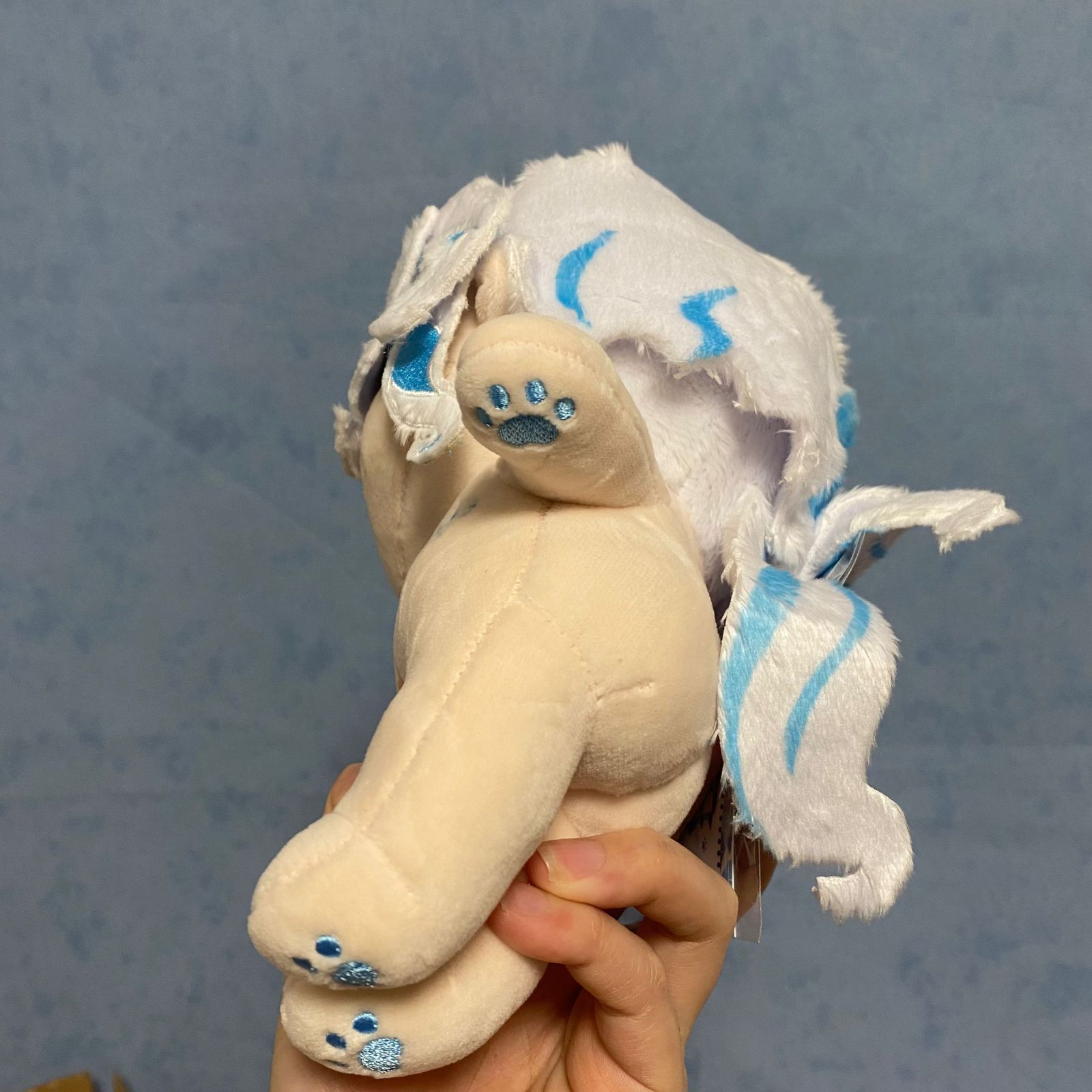 MiKeLe製品】原神 フリーナ ぬいぐるみ 20cm 公式服付き - メルカリ