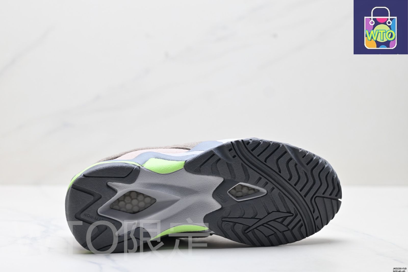 Low キャンプ火山シリーズ