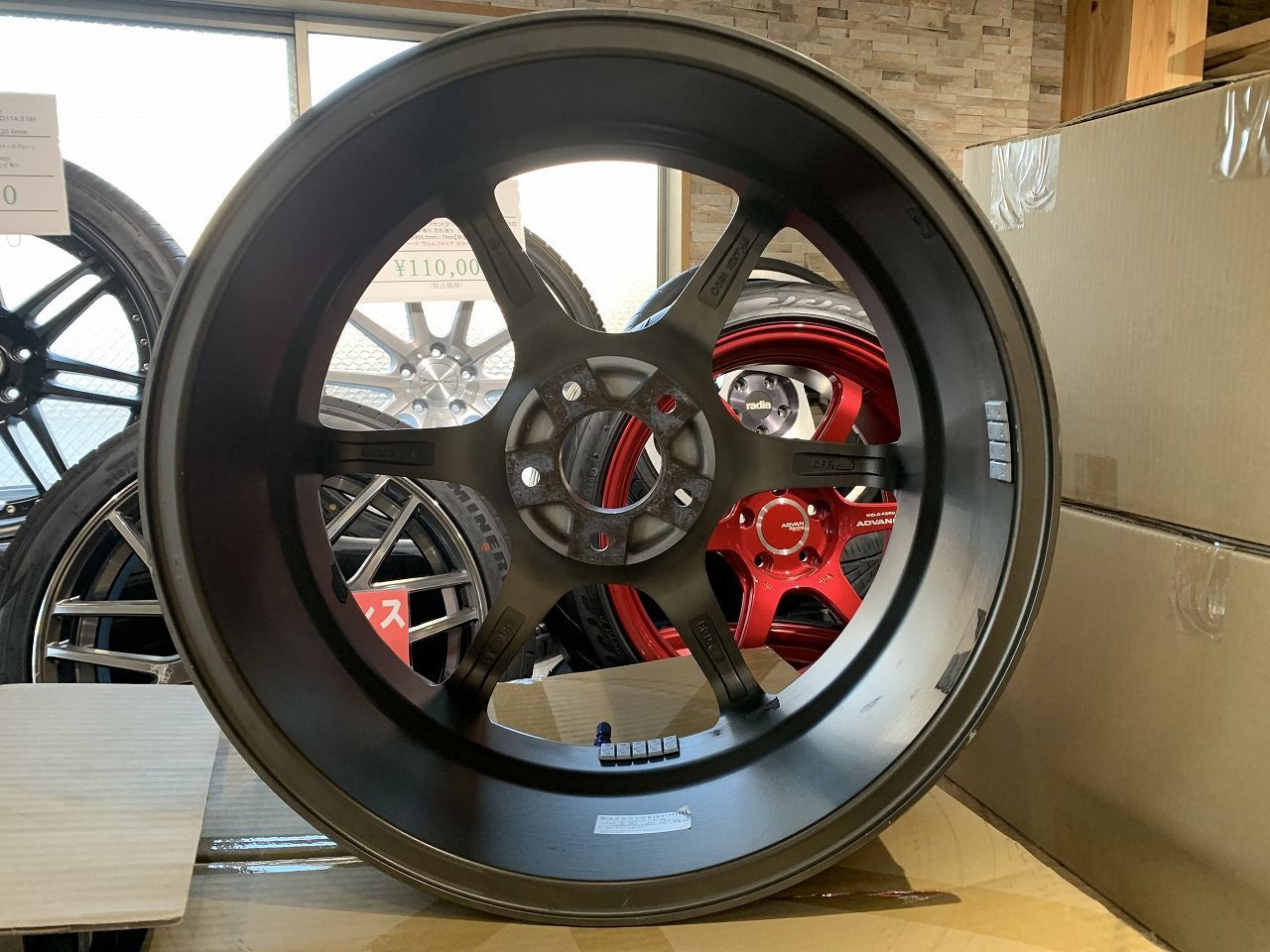 タイヤ・ホイール P-1 racing PIRELLI | 1/1スケール ピレリ P Zero F1タイヤの受注受付を開始！