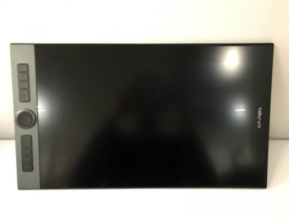 液晶ペンタブレット