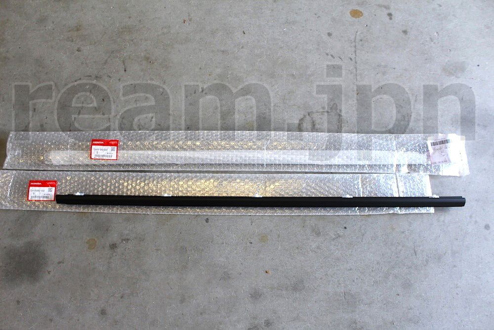 新品 ホンダ純正 EG シビック ドアモール ウェザーストリップ 左右 JDM EG3 EG4 EG5 EG6 HONDA CIVIC Genuine  Window Door Molding Outer - メルカリ