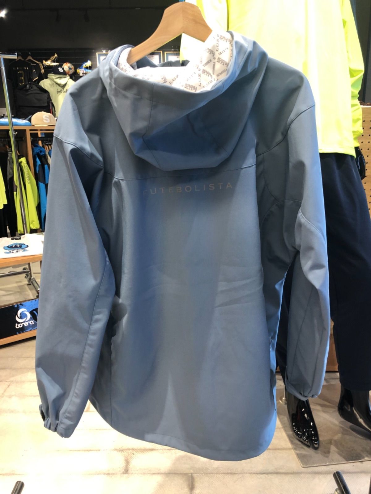 ルースイソンブラ DIVERSITY TRUST JKT - メルカリ