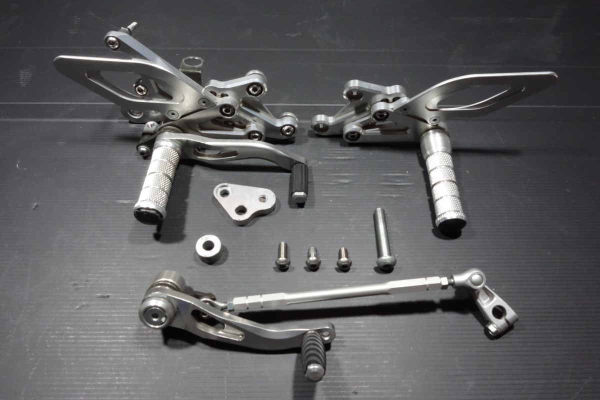 フェイズ バックステップ CBR1000RR SC59 PHASE R20250602