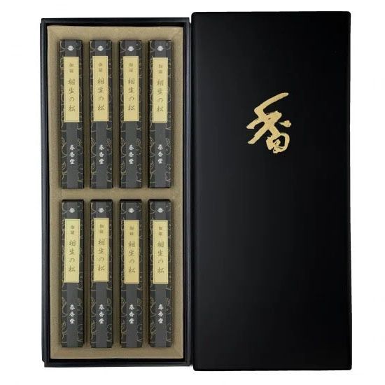 天然伽羅線香 進物用 相生の松 短寸8箱入 黒塗箱