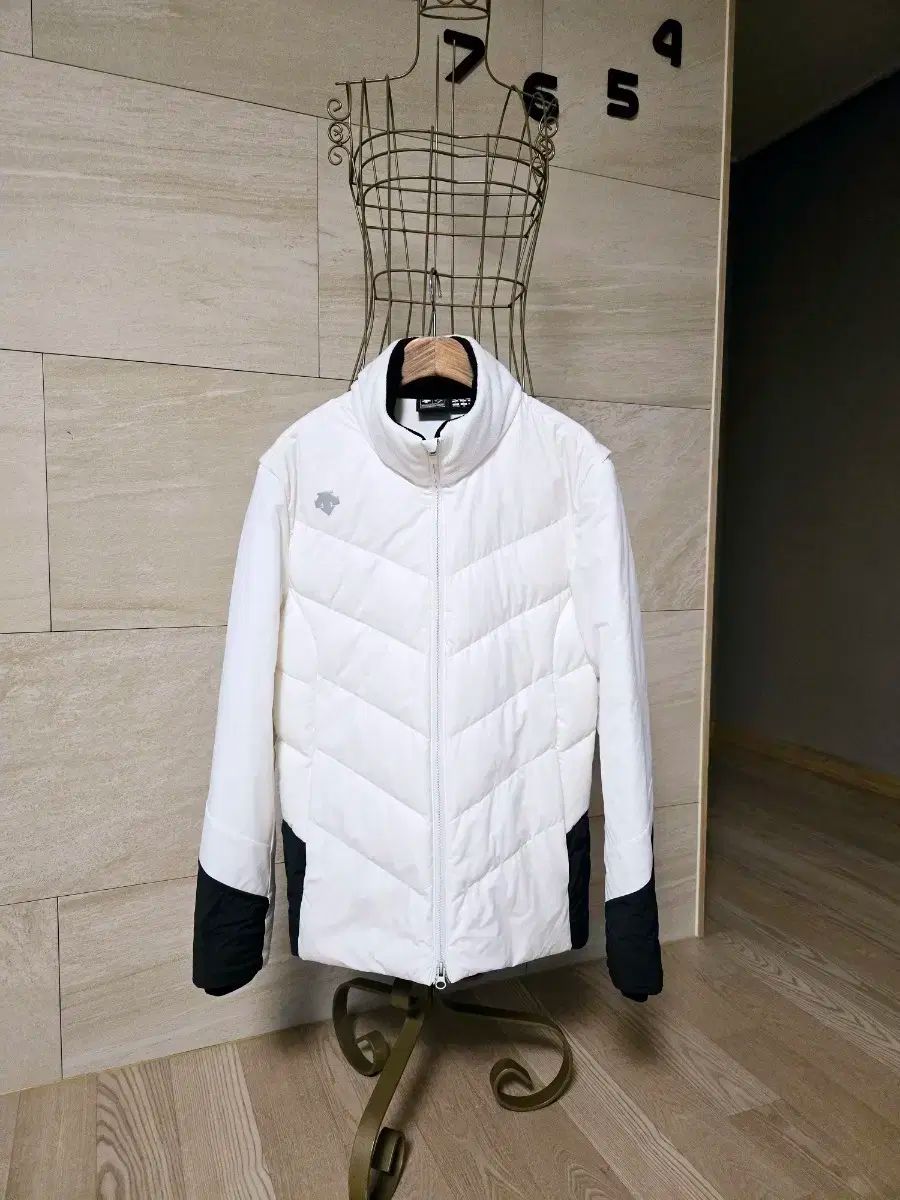 100 L DESCENTE デサント ゴルフ メンズ グース ダウンジャケット