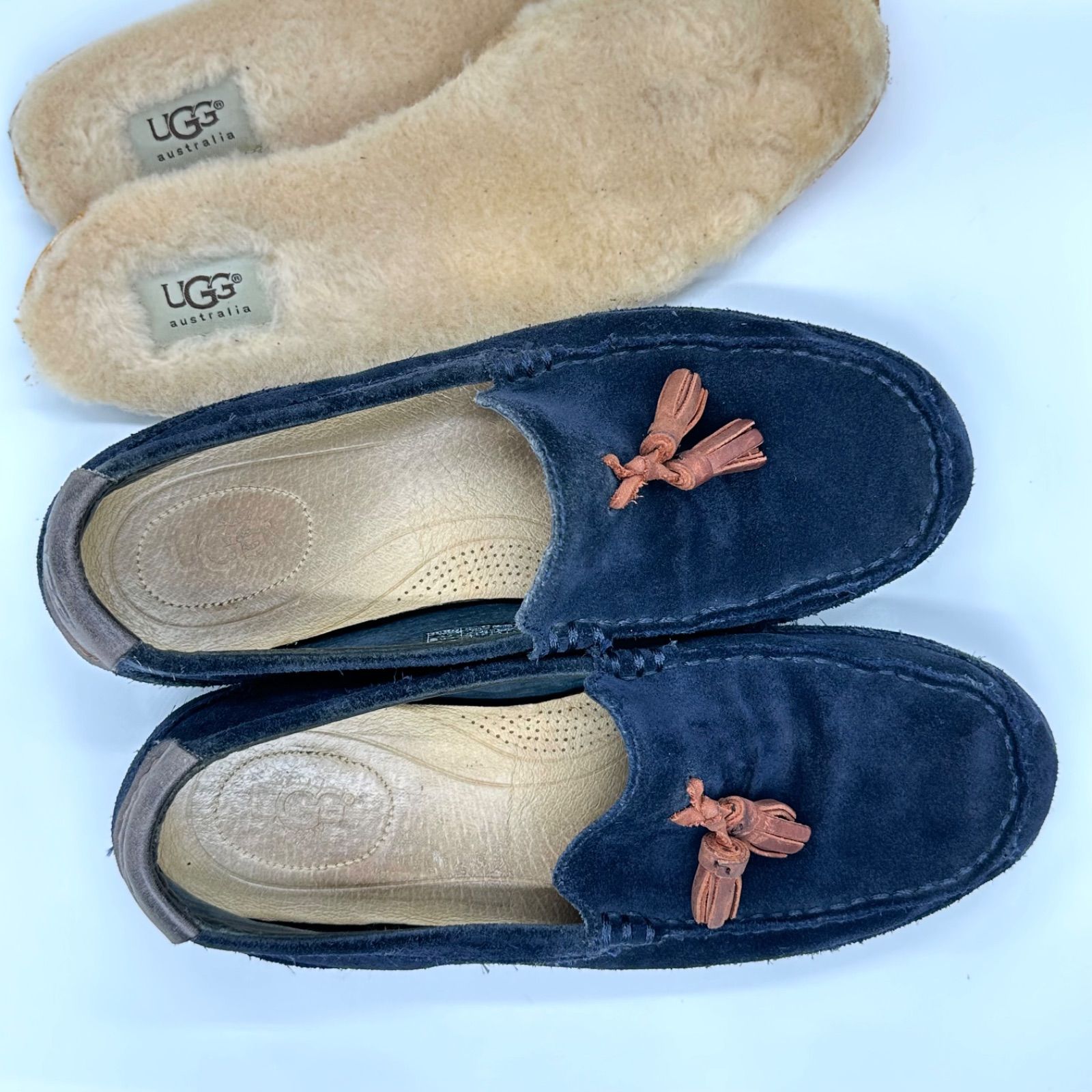UGG ネイビー タッセル付きモカシン UGG ネイビー タッセル付きモカシン