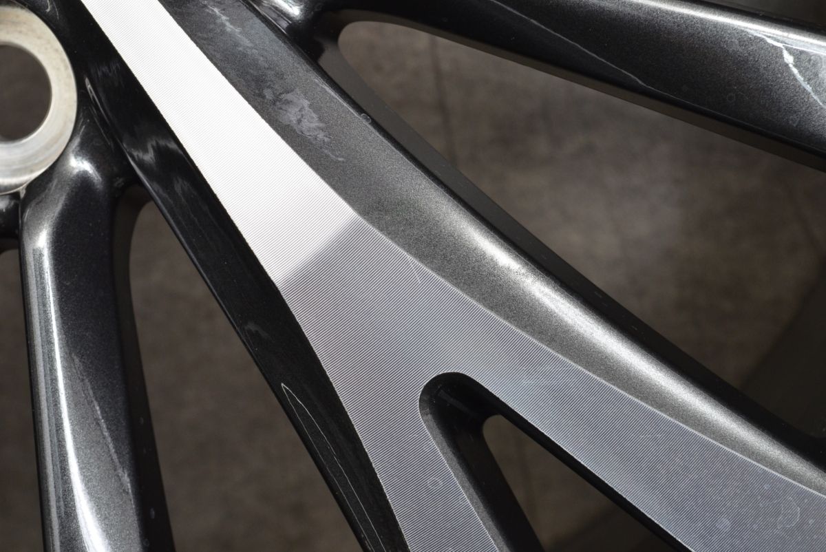 綺麗品 トヨタ純正 ヤリスクロス 18×7J +50 PCD114.3 1本販売 新車外し品】トヨタ ヤリスクロス 純正 18in 7J +50 PCD114.3