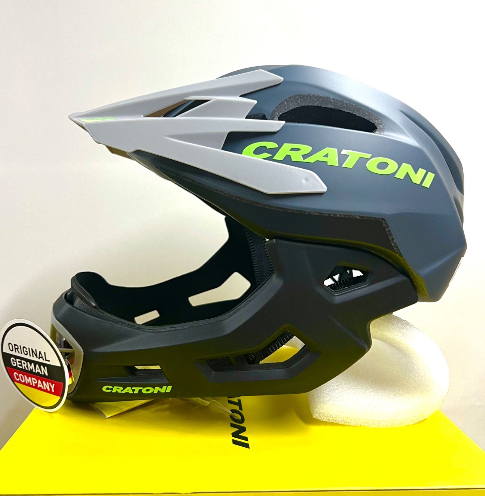CRATONI C-MANIAC ヘルメット キッズ S-M