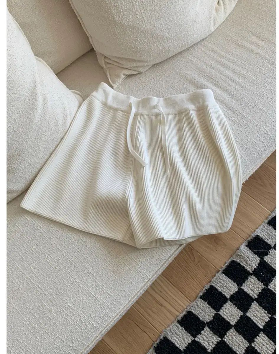 リブ付きパンツ