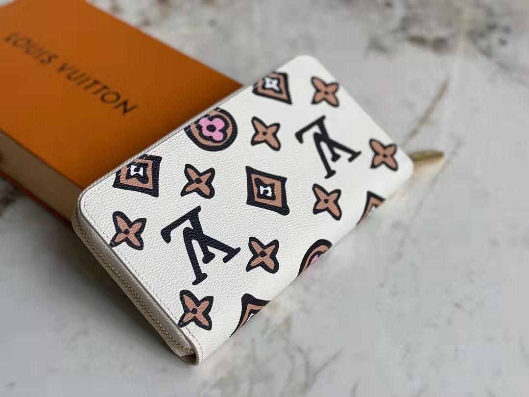 極美品☆LOUIS VUITTON ❣️大人気二つ折り財布 ブラック 美品⭐️Louis Vuitton 超人気 二つ折り財布 ブラック - メルカリ