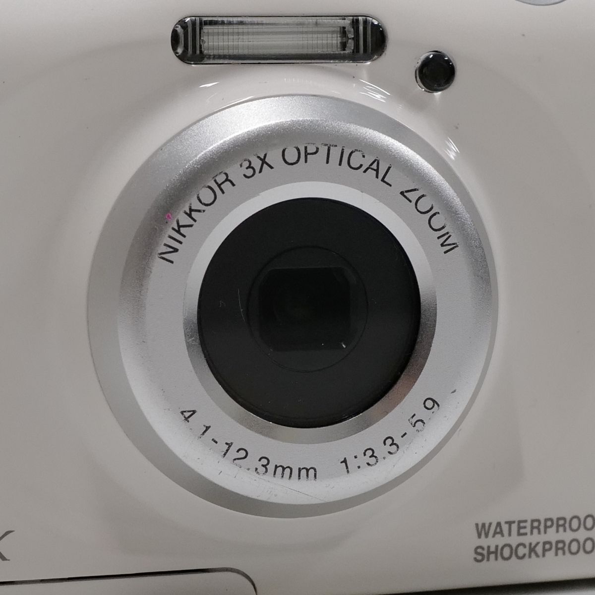 Nikon - Nikon COOLPIX S33 USED美品 防水 耐衝撃 デジタルカメラ 本体+バッテリー 完動品 中古 CP5547 Amazon.com : Nikon COOLPIX S33 Waterproof Digital Camera