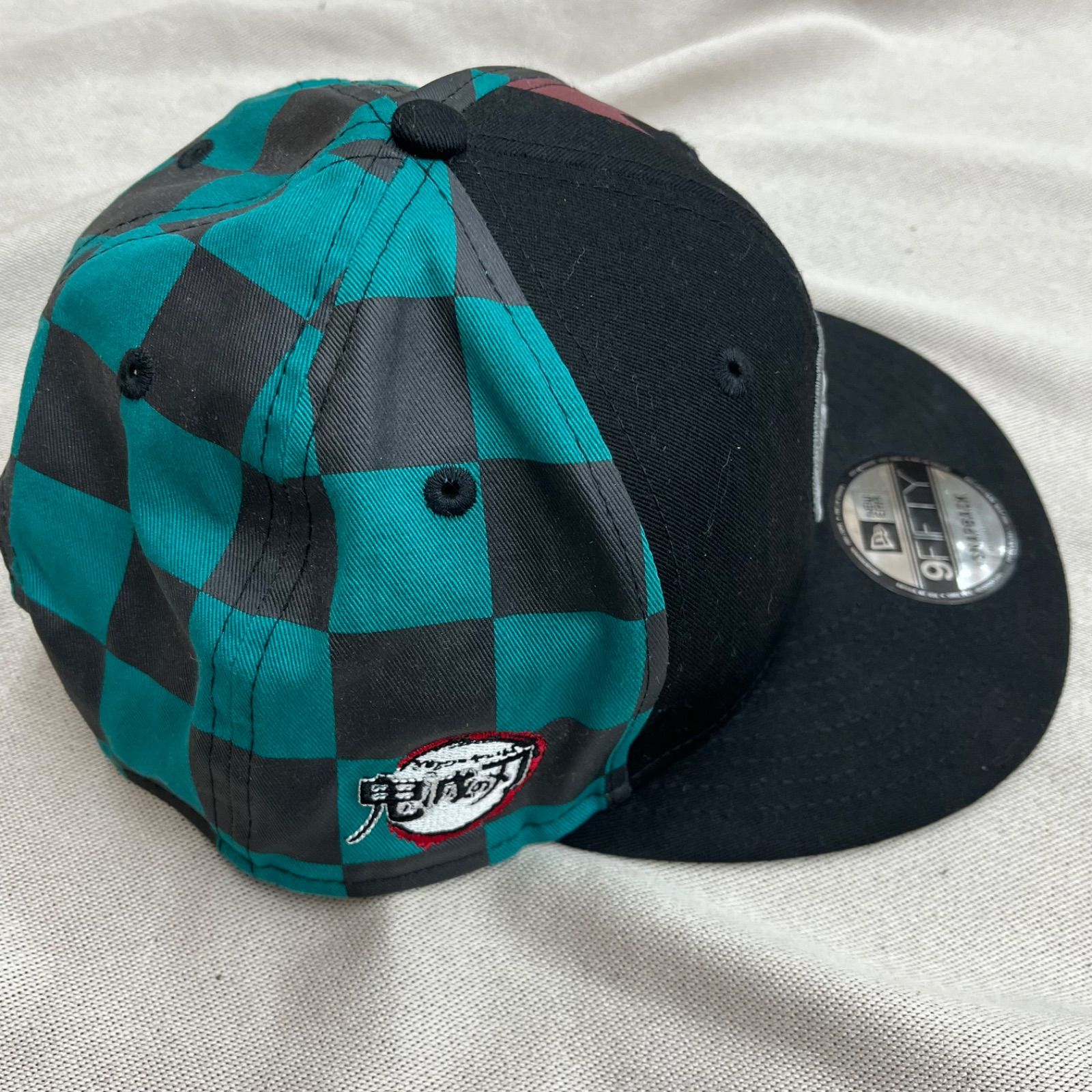 未使用に近い】NEW ERA 鬼滅の刃 コラボ キャップ メンズ 竈門炭治郎