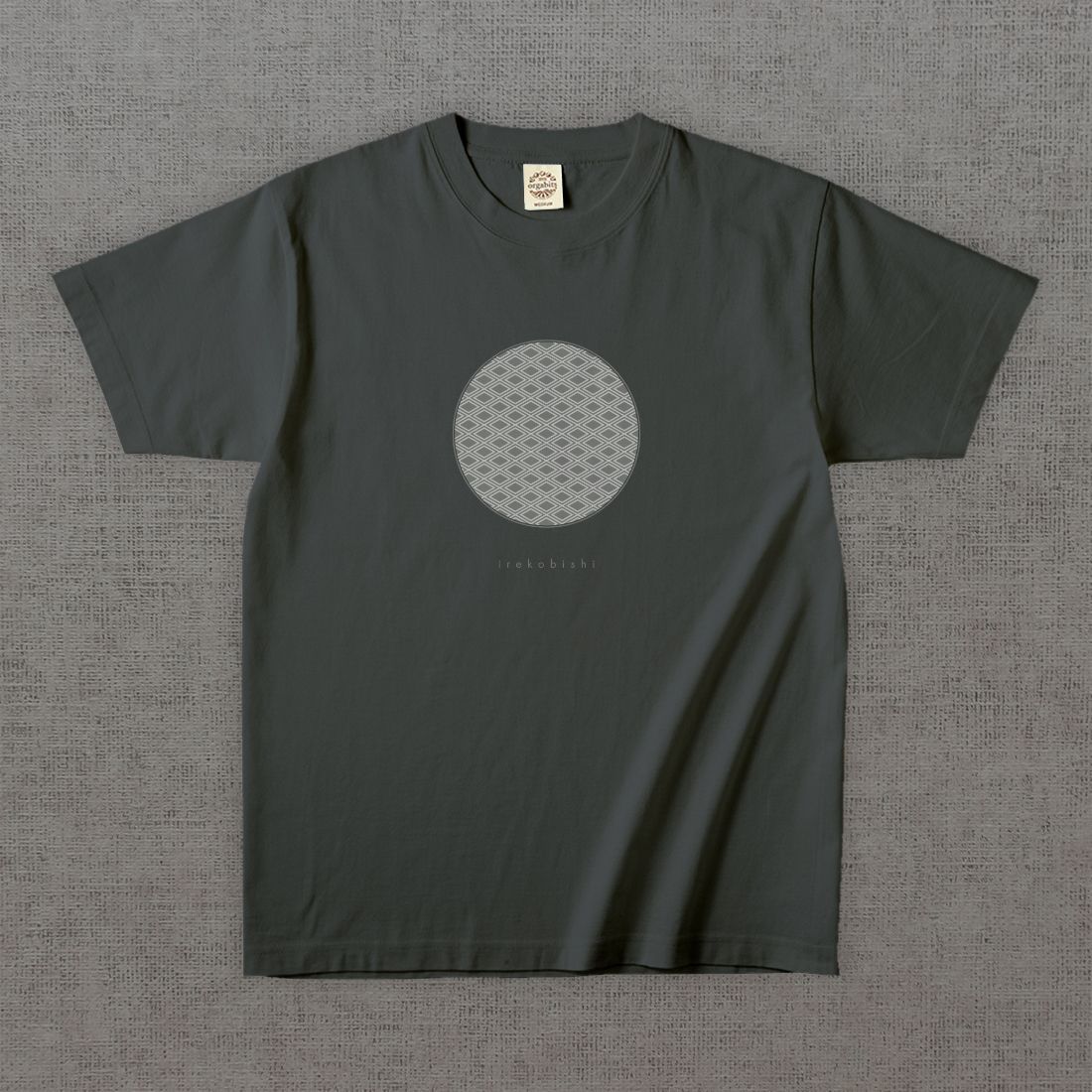 和柄Tシャツ　業平格子 -墨・円-