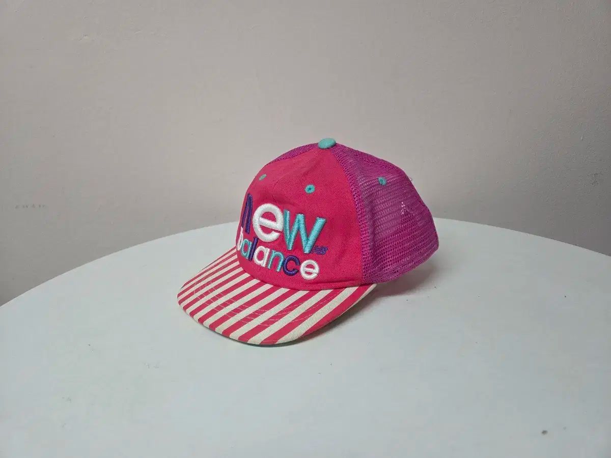 キッズ帽子)ニューバランス 51cm スナップバック