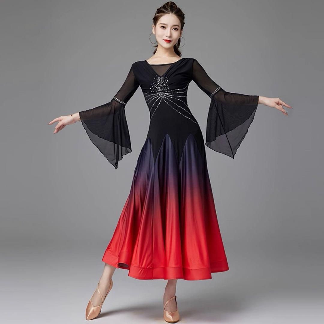 華やか刺繍ワンピース◆練習からダンスパーティー、発表会まで使える！ 新品未使用 華やか刺繍ワンピース◇練習からダンスパーティー、発表会