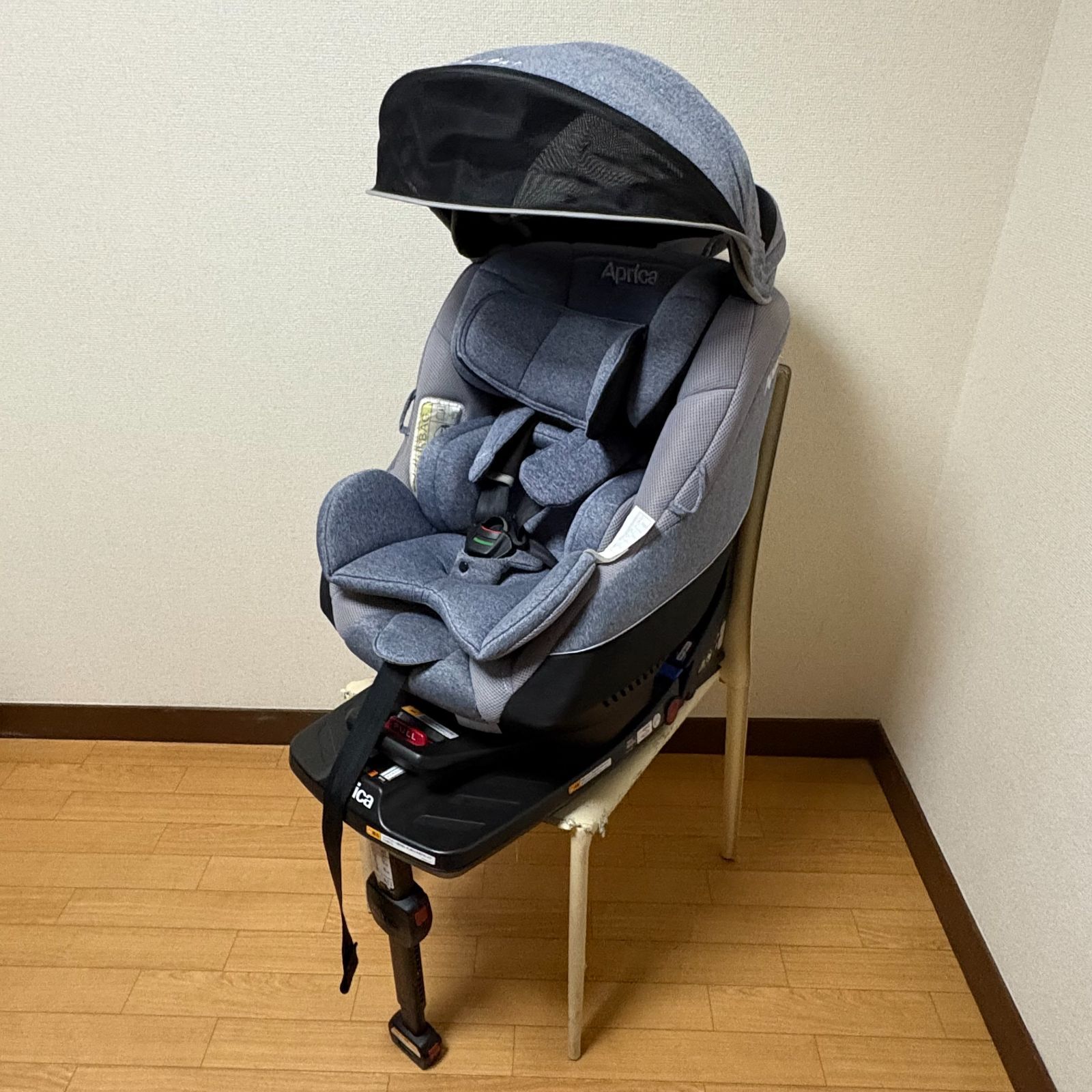 大人気！！！ アップリカ クルリラ AD ISOFIX チャイルドシート 新生児