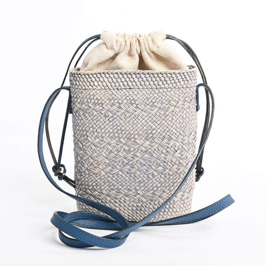 ロエベ スクエアポケット ショルダーバッグ C630G35X01 ブルー