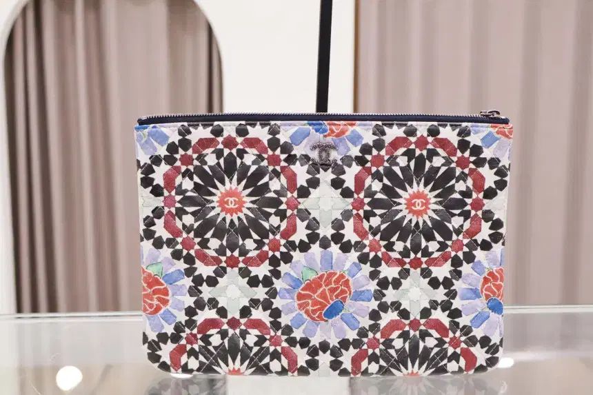 Chanel シャネル COCO ロゴ フラワー クラッチ a82074