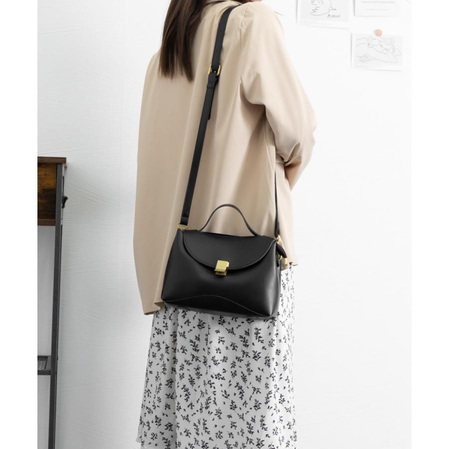 ショルダーバッグ 斜めがけ