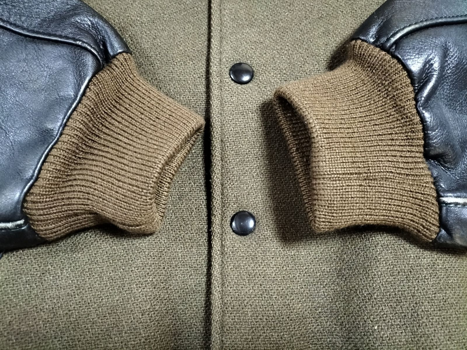 VAN スタジャン ウール・レザー VAN スタジャン ウール・レザー