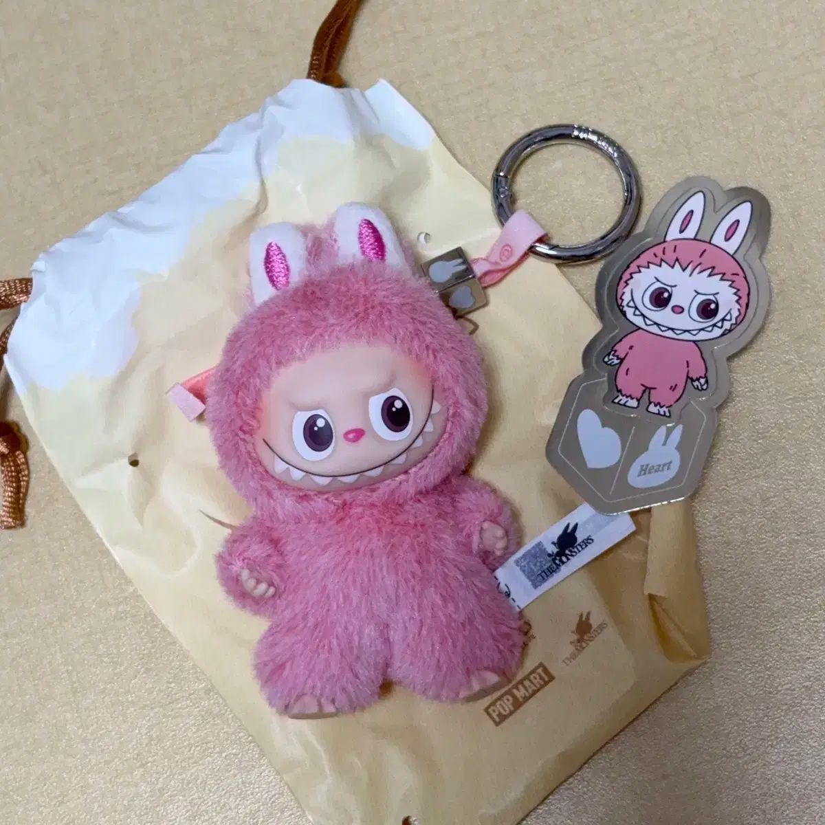 ミニ ラブブ Secret ♥|正規品 アルファベット キーホルダー