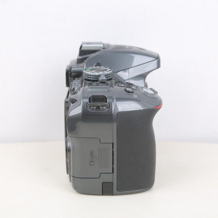 ニコン Nikon