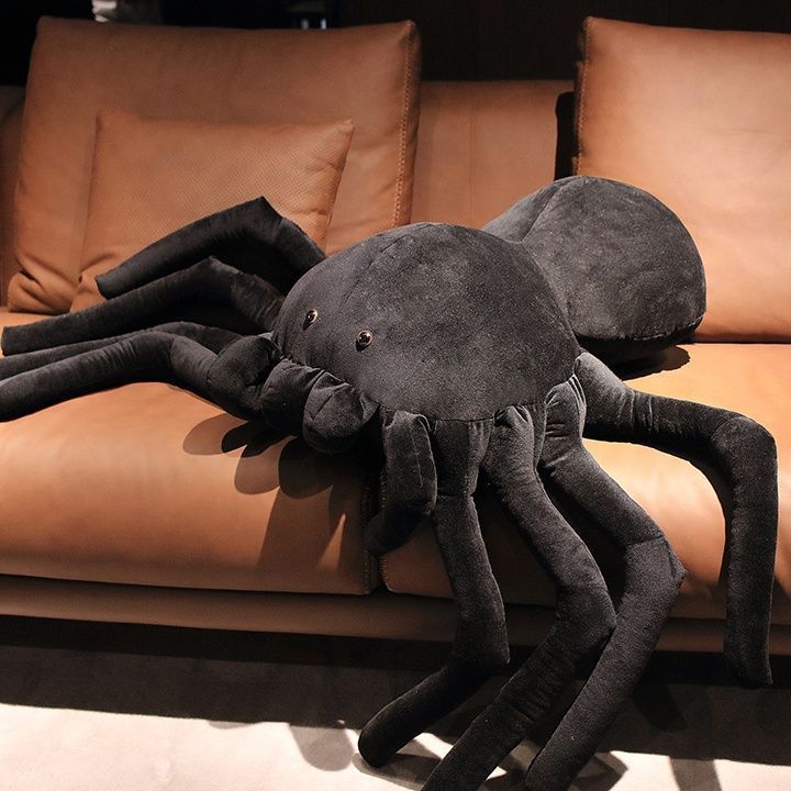 クモの大きなぬいぐるみ スパイダー 蜘蛛 黒 ブラック 抱き枕 クッション BIG 特大 置物 虫 インテリア リビング ソファ 寝室 ベッドルーム ハロウィン 装飾 小道具