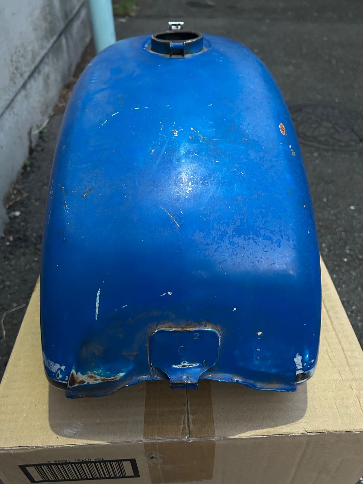 マッハ750SS 純正タンク - メルカリ