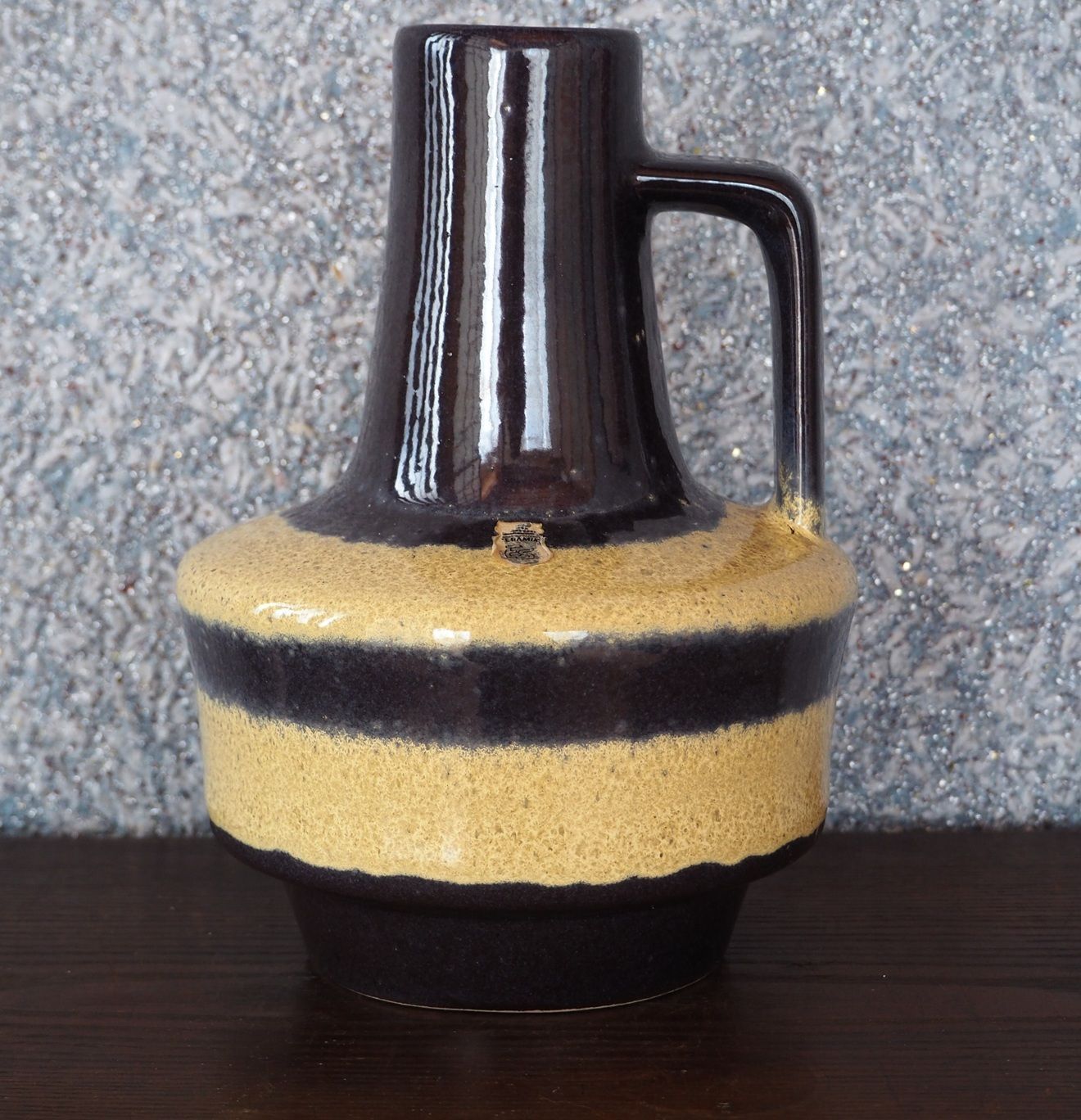 松の葉彫刻のガラス花瓶 松の葉彫刻のガラス花瓶 松の 松の葉彫刻の