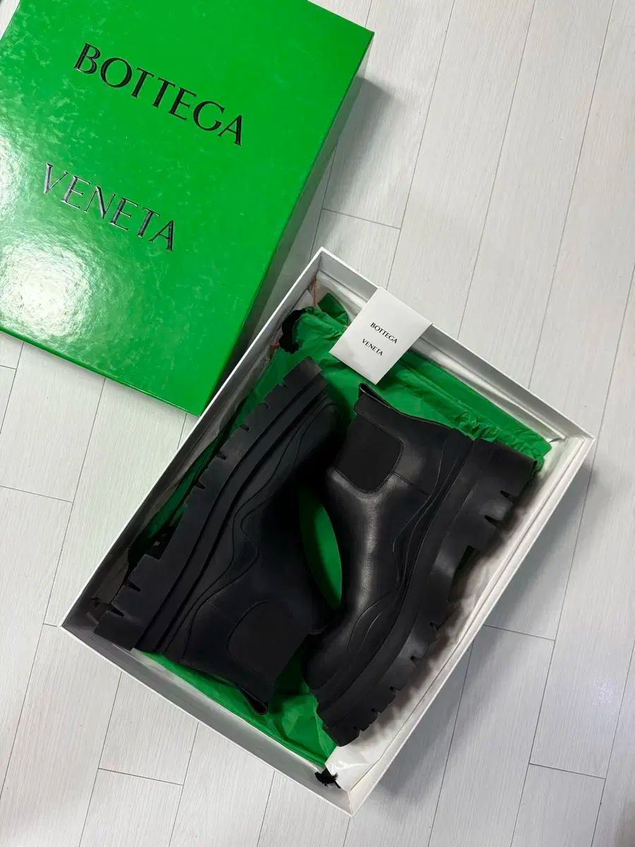 日光彫り丸手鏡 鈴 +フクロウペン皿2点専用 日光彫り丸手鏡 鈴 +