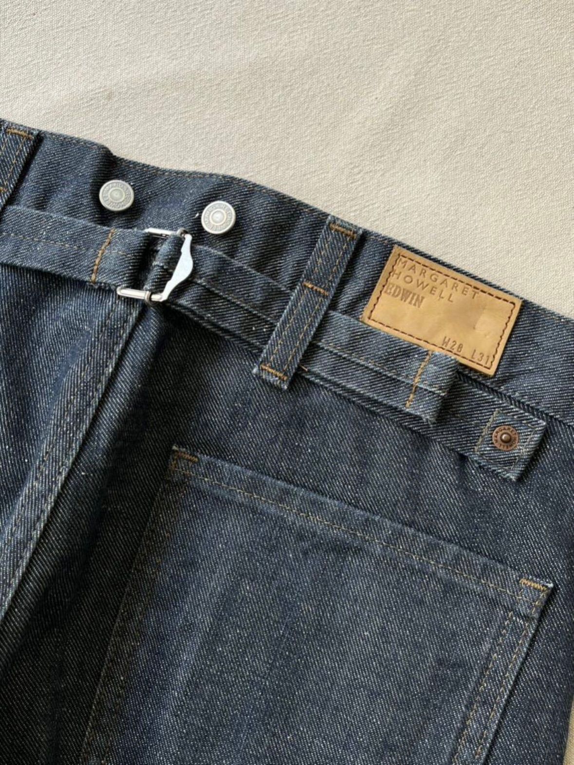 MARGARETHOWELL×EDWIN シンチバック サスペンダーボタンデニム MARGARETHOWELL×EDWIN シンチバック サスペンダーボタンデニム