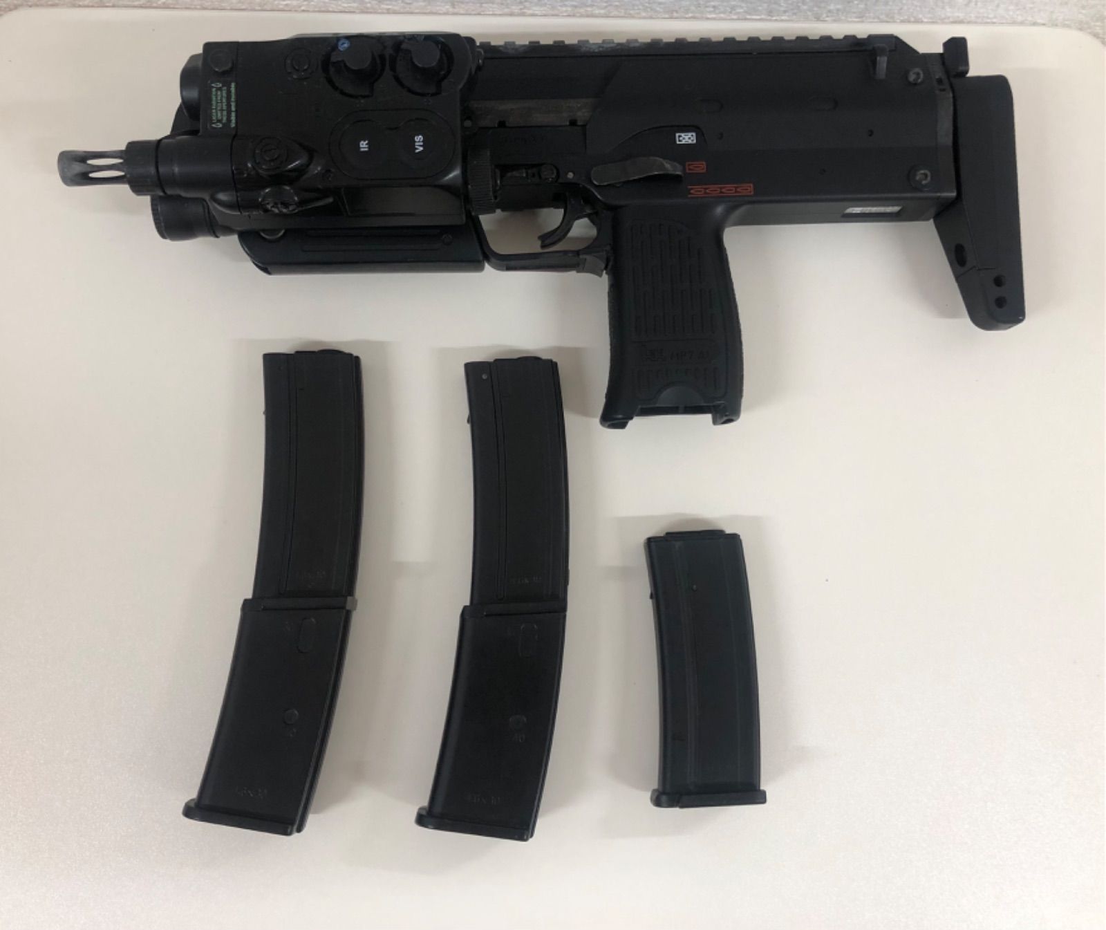 HK MP7 A1 ガスブロ マガジン2本付き M205