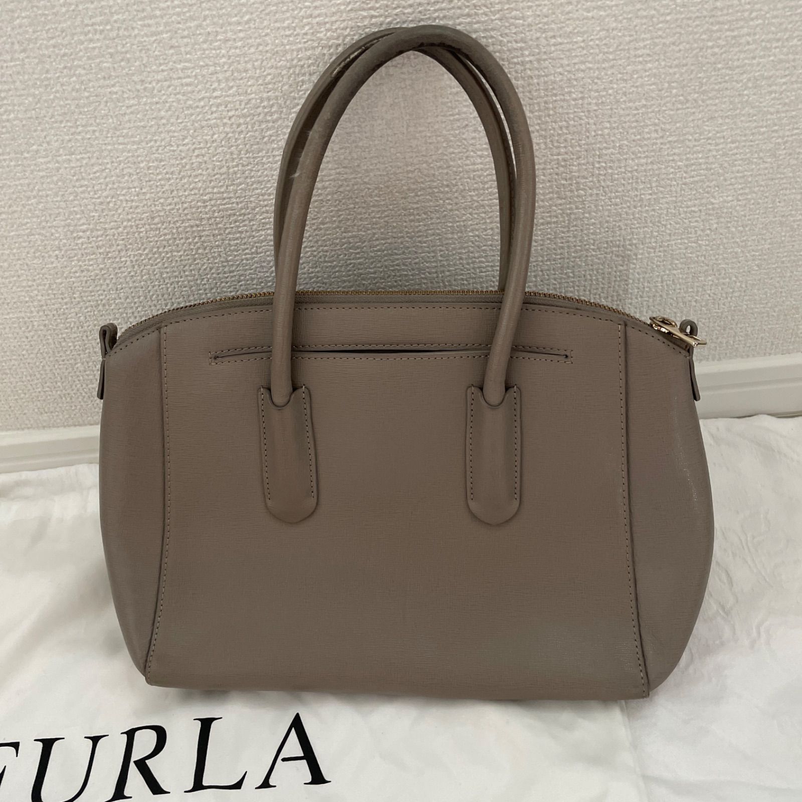 Z689 【訳あり】FURLA トートバッグ フルラ グレージュ グレー レザー 