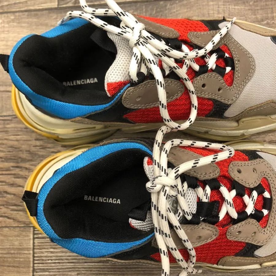 BALENCIAGA TRIPLE S   バレンシアガ　トリプルS　スニーカー　ダッドスニーカー  マルチカラー 27cm　　41